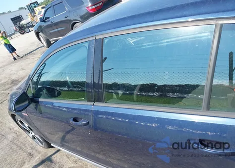 2015 Volkswagen Golf Gti 2.0T S 4-Door z USA, uszkodzony, nr VIN 3VW5T7AUXFM086752